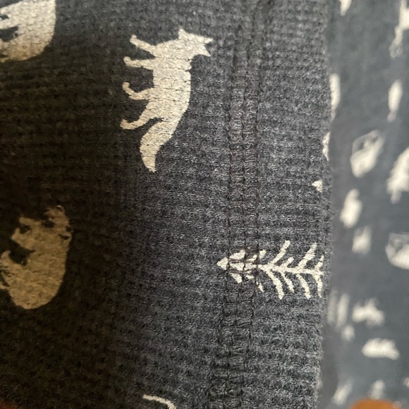 Eddie Bauer Charcoal Gray Long Sleeve with Wildlife Print. Size 2x. - Picture 5 of 6